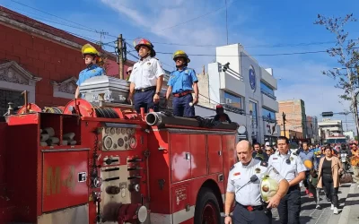Con honores despiden a Felipe, bombero asesinado en Celaya
